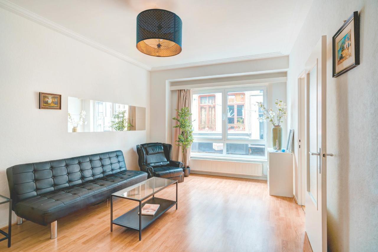 Cute Cozy Apartment In Historic Center Amberes Exterior foto